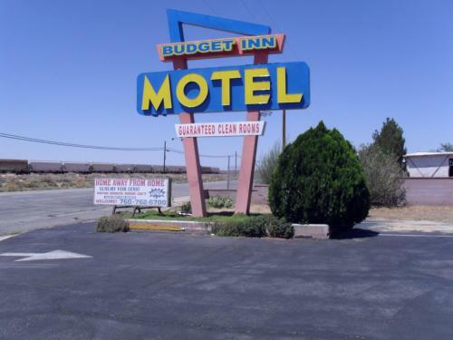 Motel Budget Inn Of Boron