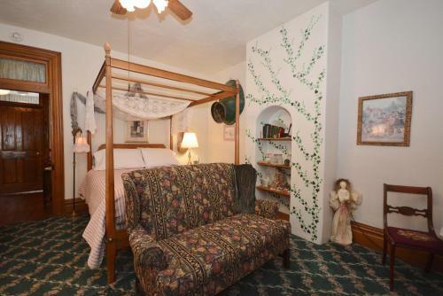 Campbell House B&B