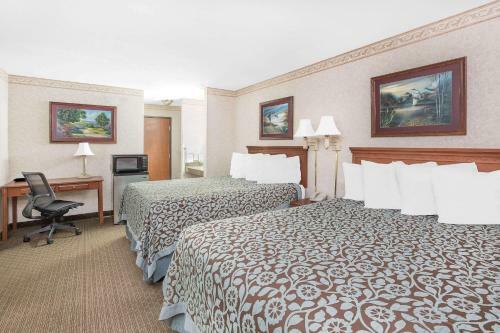 Hotel Days Inn & Suites By Wyndham Brinkley