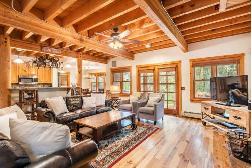 Fox Hollow Home