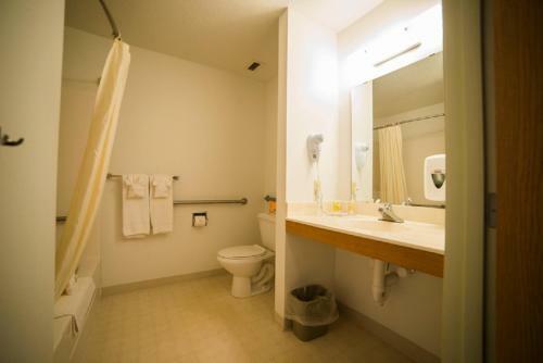 Motel River Valley Inn & Suites
