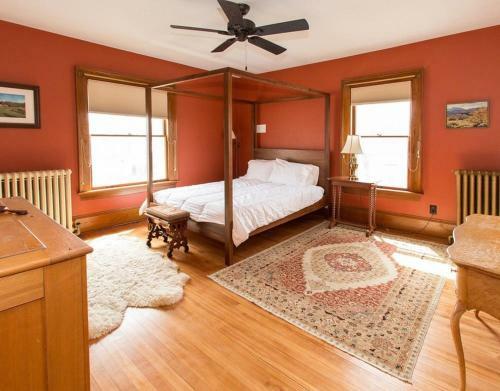 Bed & Breakfast The 1906 House And Carriage Barn