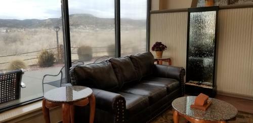 Hotel Days Inn & Suites By Wyndham Trinidad