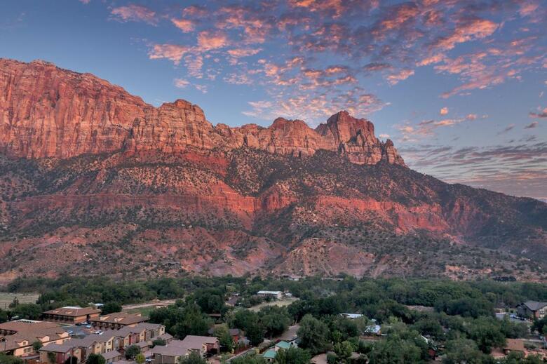 Hotel Red Rock Inn Cottages