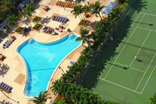 Apartamento Collins Condo #245963