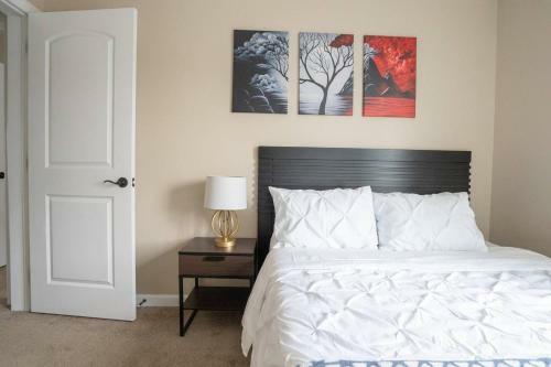 West Point Retreat 6 Bd 4 Ba