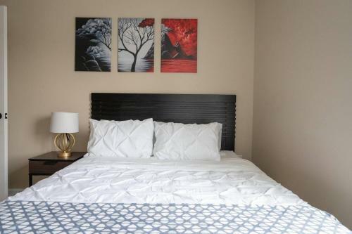 West Point Retreat 6 Bd 4 Ba