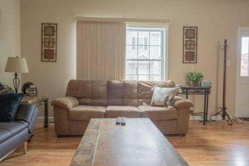 West Point Retreat 6 Bd 4 Ba