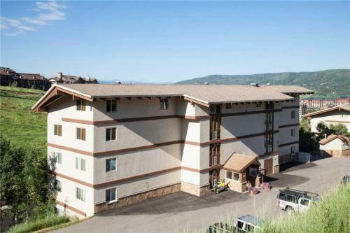 Storm Meadows 300-400 At Christie Base - Sm436