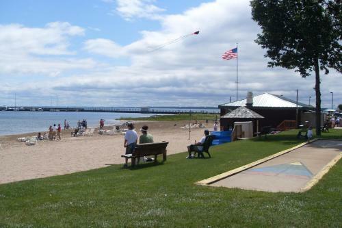 Hotel Tawas Bay Beach Resort