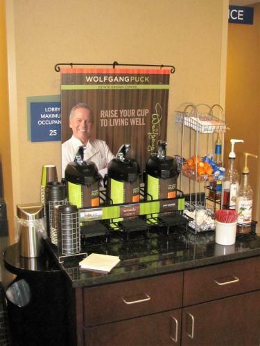 Hotel Cobblestone Inn & Suites - Ambridge