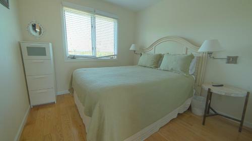 Hotel Windward Shores
