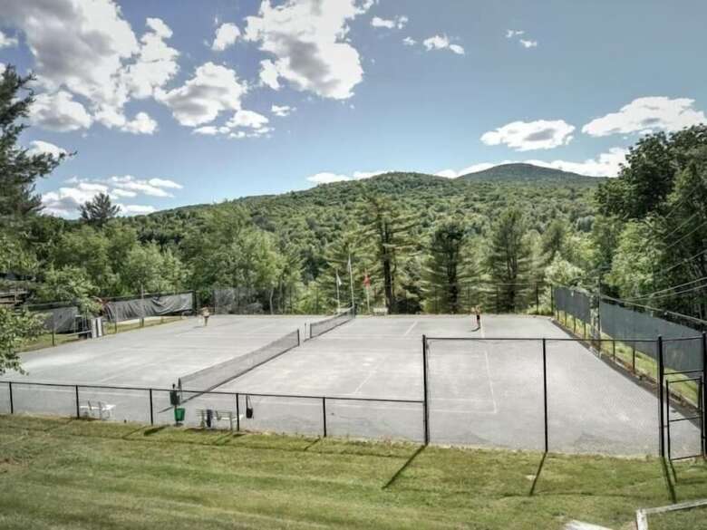 Family Friendly Overlook At Topnotch