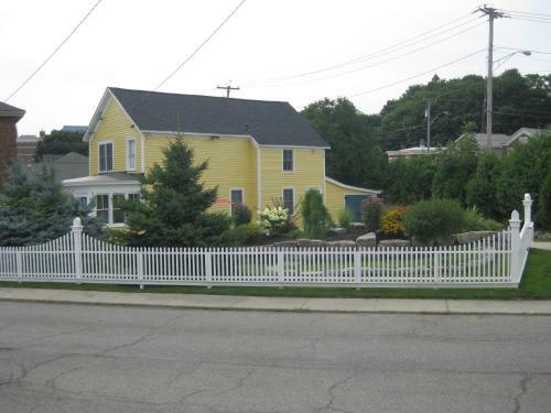Erie Canal House