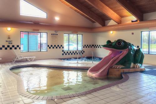 Hotel White Oak Inn And Suites