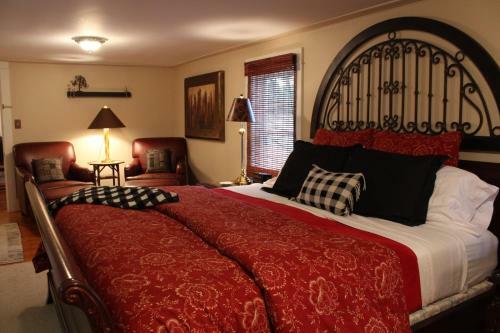 Bed & Breakfast Inn At Clearwater Pond