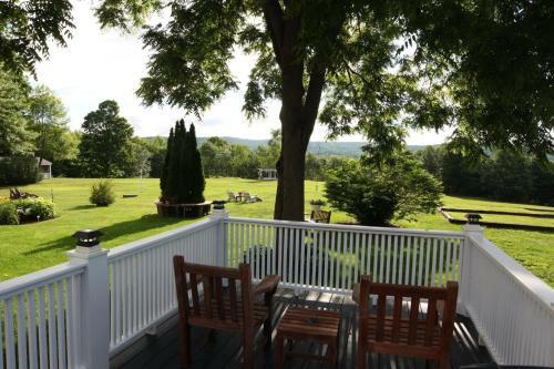 Bed & Breakfast Inn At Clearwater Pond