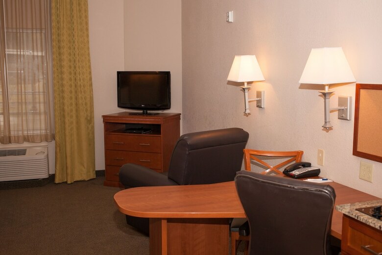 Hotel Candlewood Suites - Logan