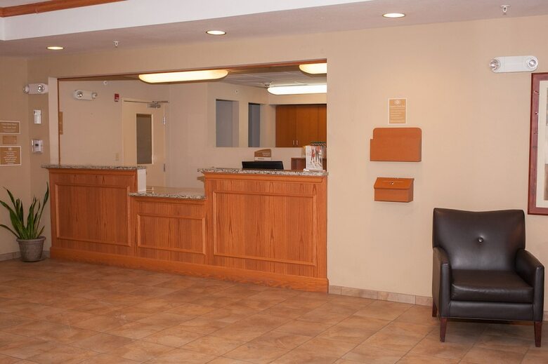 Hotel Candlewood Suites - Logan