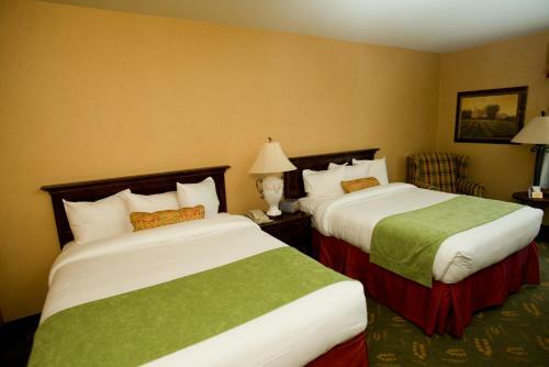 Normandy Farm Hotel & Conference Center