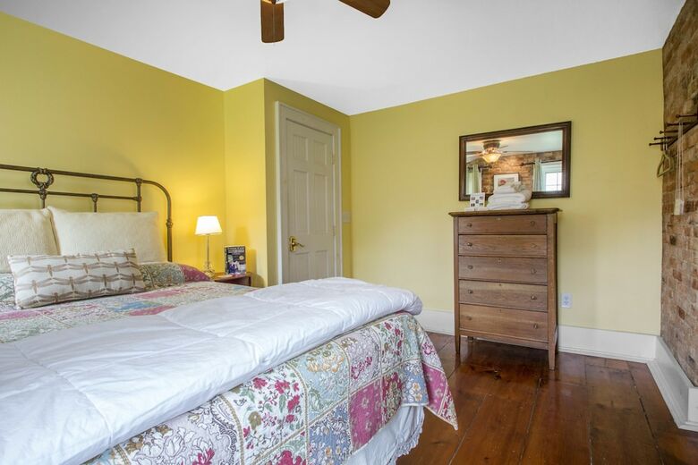 Bed & Breakfast The Homestead At Catskill Animal Sanctuary