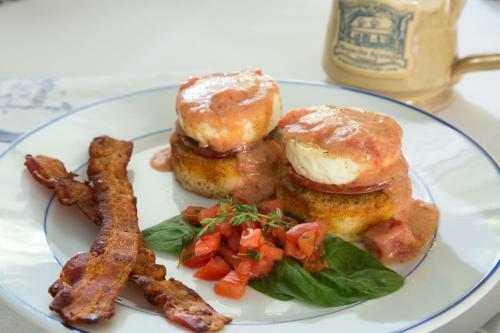 Magnolia Springs Bed And Breakfast