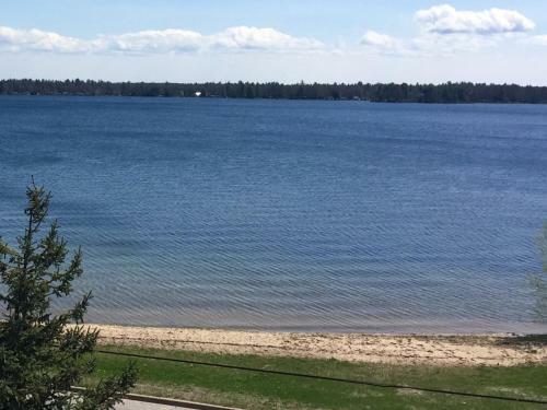 Hotel Fife Lake Lodging