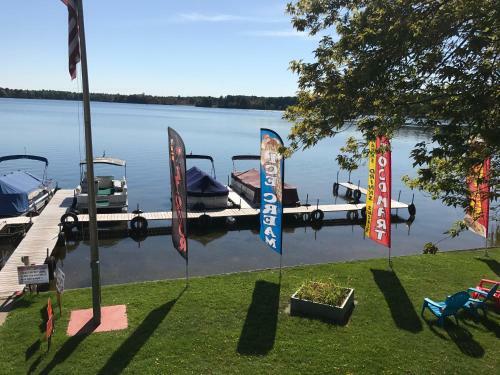 Hotel Fife Lake Lodging
