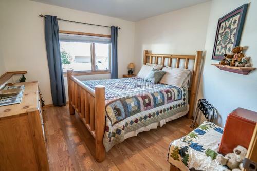 Bears Den B&B And Lodging