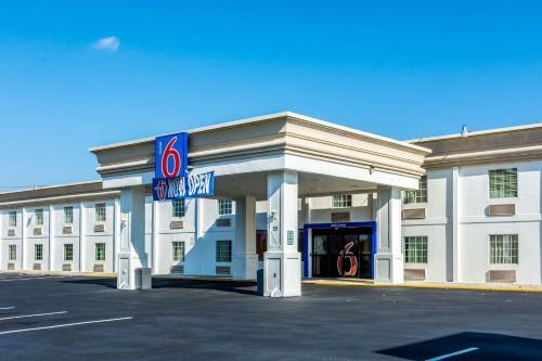 Hotel Motel 6 Ft Lee, Petersburg