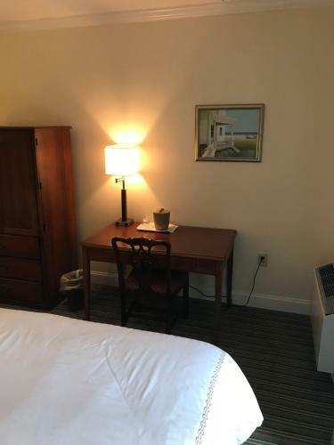 Hotel Cohasset Harbor Inn