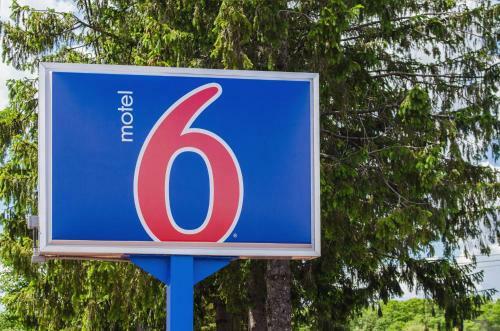 Hotel Motel 6 Brockton