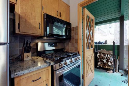 Blue Meadow Cottage