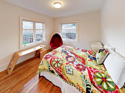 346 West Kinnear Place Home