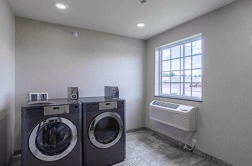 Hotel Cobblestone Inn & Suites - Guernsey