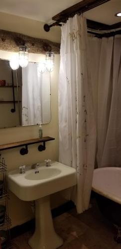 East Tawas Rustic Retreat