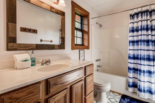 Glade Mountain Top Retreat Cabin