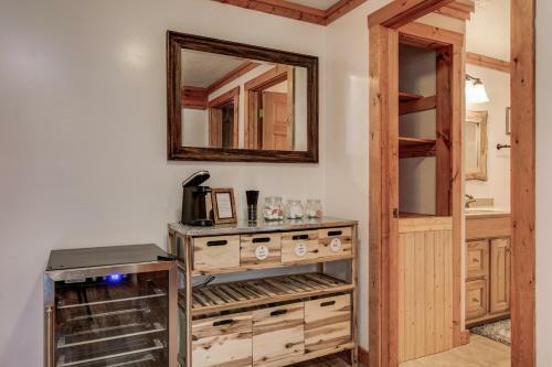 Glade Mountain Top Retreat Cabin