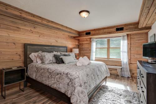 Glade Mountain Top Retreat Cabin