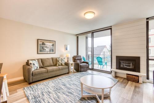 Sand & Sea: Pacific View (110)