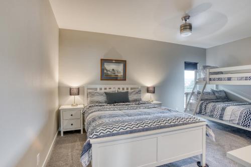 Sand & Sea: Pacific View (110)