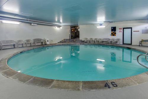 Sand & Sea: Pacific View (110)