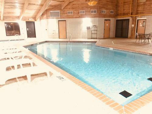 Hotel Regency Inn And Suites