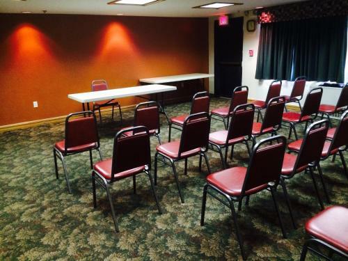 Hotel Regency Inn And Suites