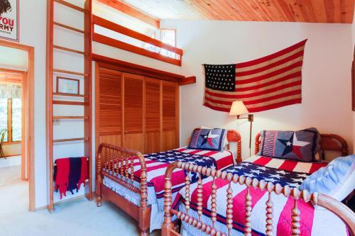 Golden Eagle Lane 17 | Discover Sunriver