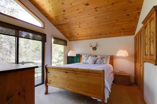 Golden Eagle Lane 17 | Discover Sunriver