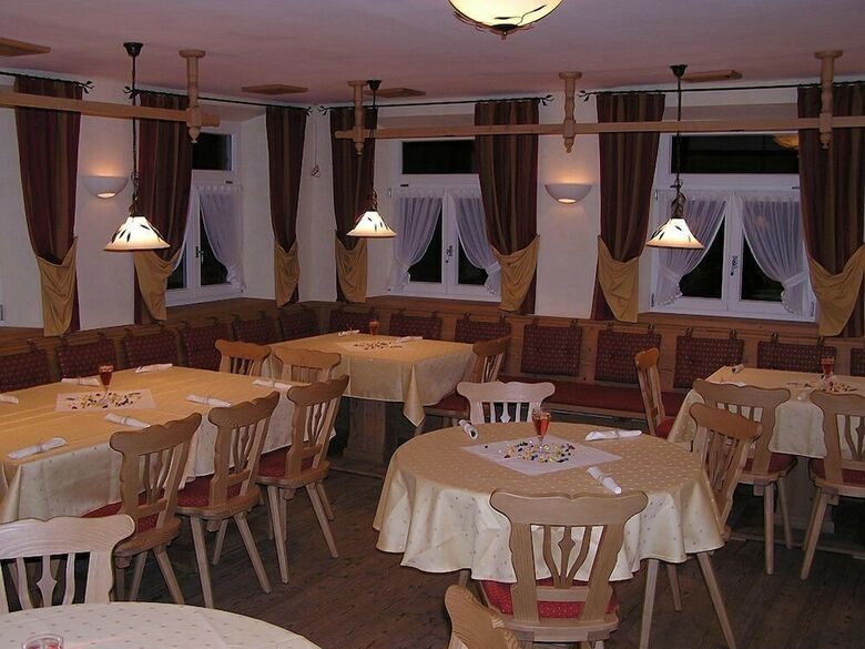 Hostal Gasthof Adler