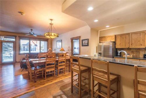 3109 Champagne Lodge, Trappeur's Crossing