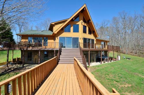 Villa Mystic Mountain W/ Log Cabin