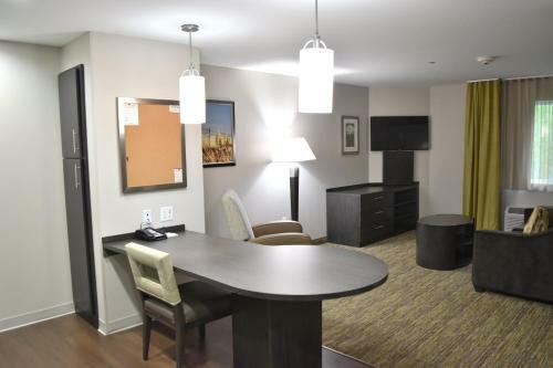 Hotel Candlewood Suites Independence